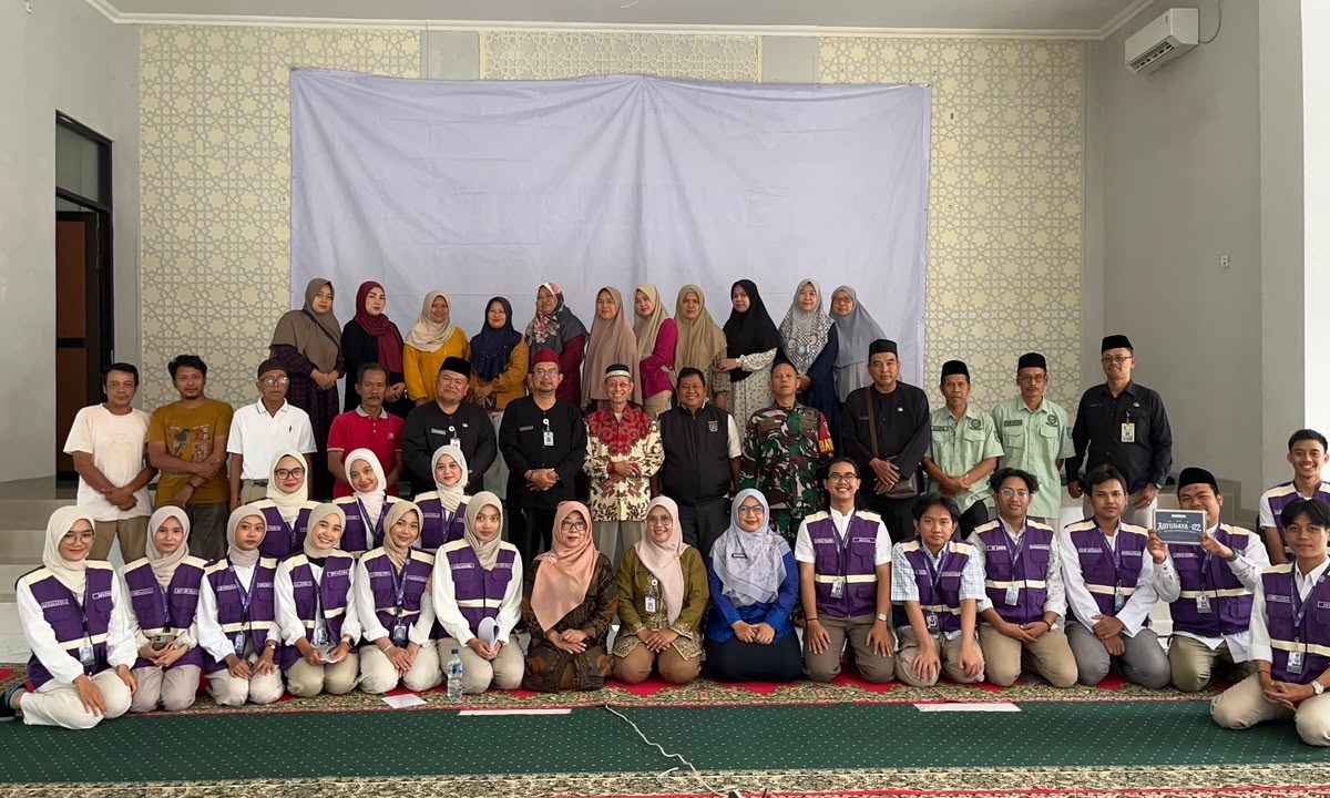 Tumbuh Berkembang, Maju Berkelanjutan: Kelompok 122 Abyudaya UIN Jakarta Resmi Membuka Kegiatan KKN Reguler